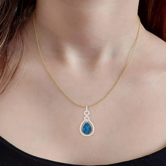 London Blue Topaz Pendant with White Diamond in 18Kt Gold 4.34cts