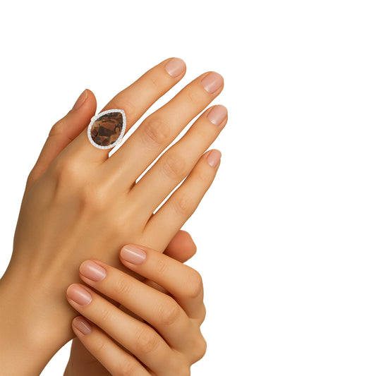 Smokey Quartz Ring with White Diamond in 18Kt Gold 15.20cts