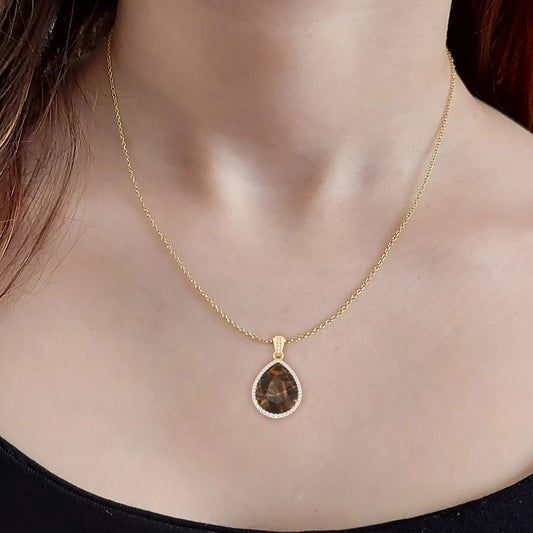 Smokey Quartz Pendant with White Diamond in 18Kt Gold 18.87cts