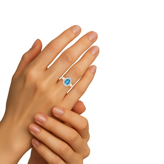 London Blue Topaz Ring with White Diamond in 18Kt Gold 1.68cts