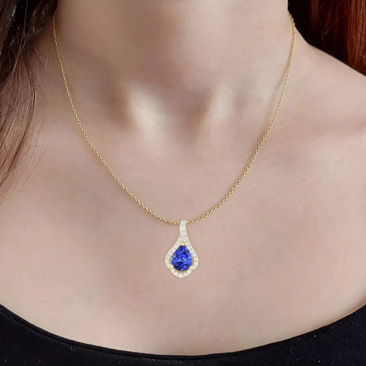 AA+ Tanzanite Pendant with White Diamond in 18Kt Gold 1.35cts