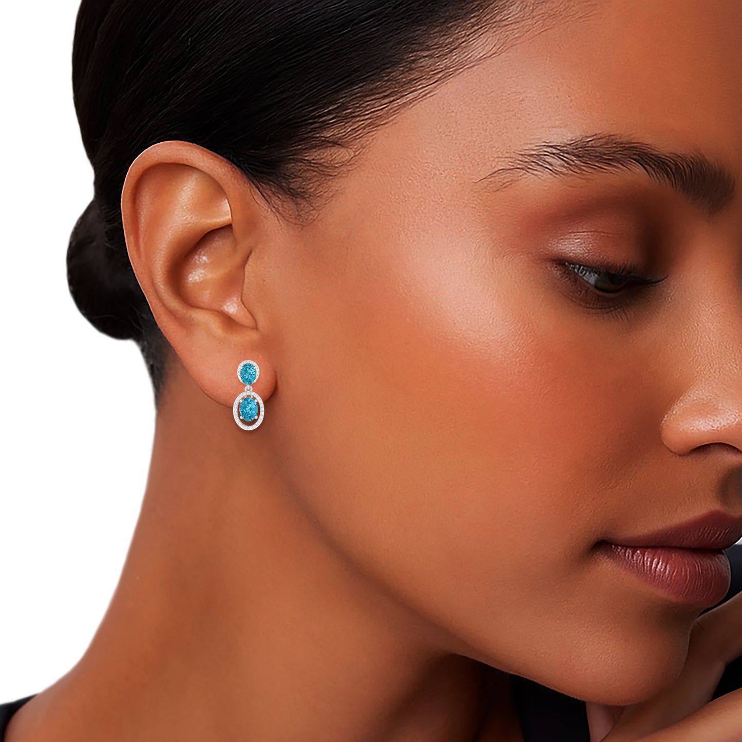 Teal Kyanite Earrings with White Diamond in Platinum 950 6.37cts.