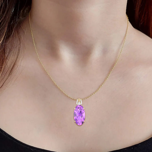 Pink Amethyst Pendant with White Diamond in 18Kt Gold 12.83cts
