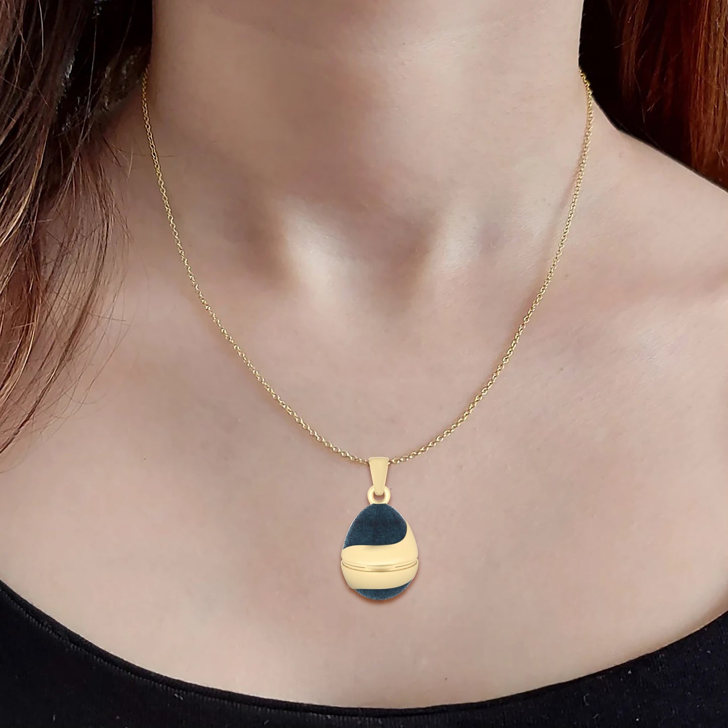 Red Garnet Pendant with Enamel in 14K Gold 0.03cts.